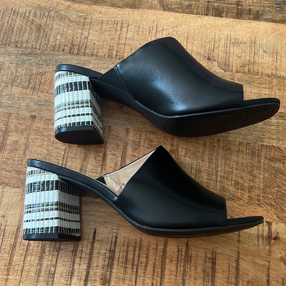 Adrienne Vittadini Chunky Heels with rattan detailing on the heel - Picture 2 of 4